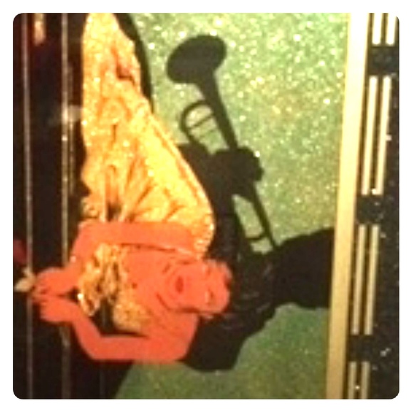 Urban mirror art wall art okay describe it